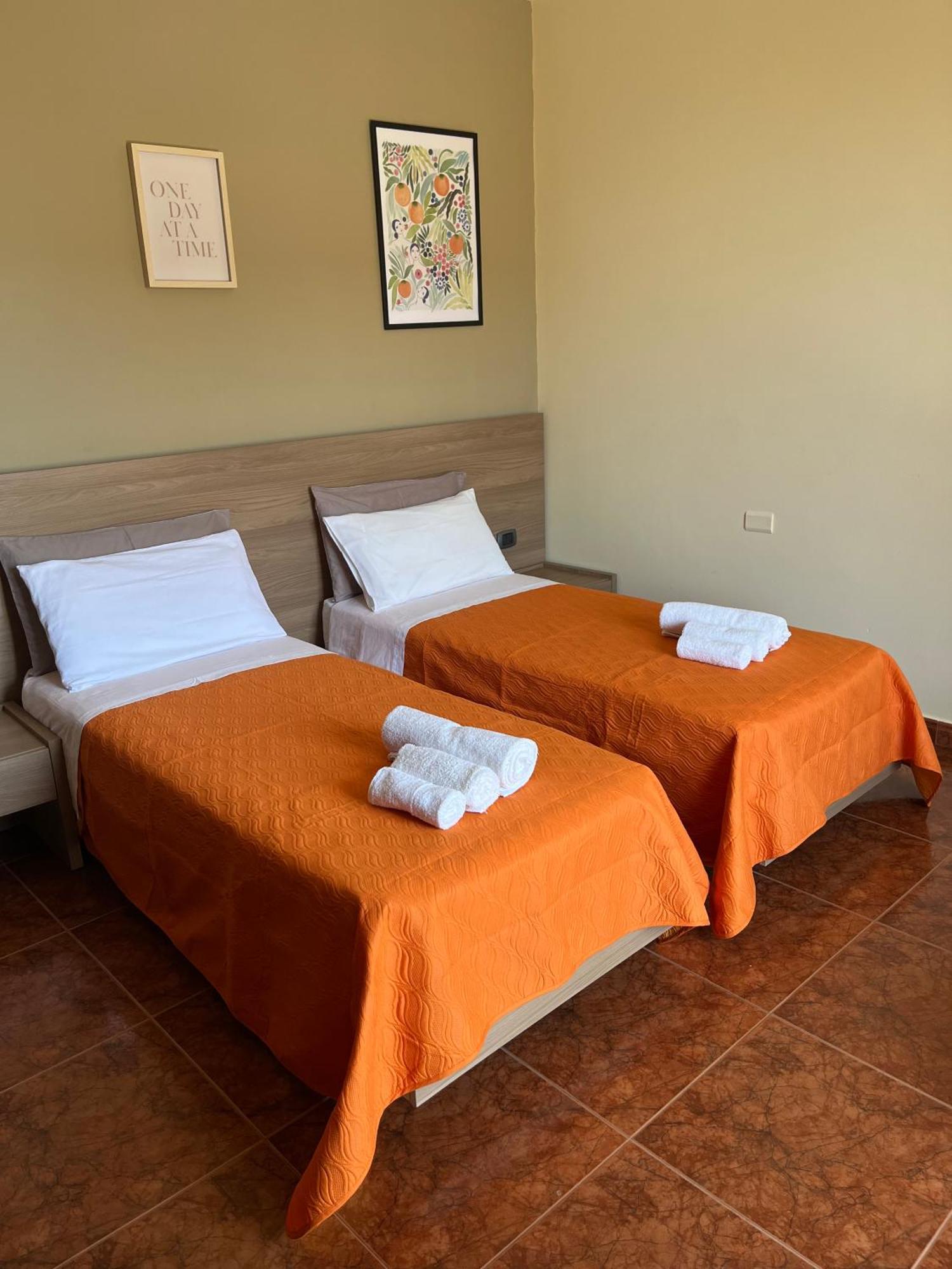 A Due Passi Dal Mare Bed & Breakfast Caulonia Marina